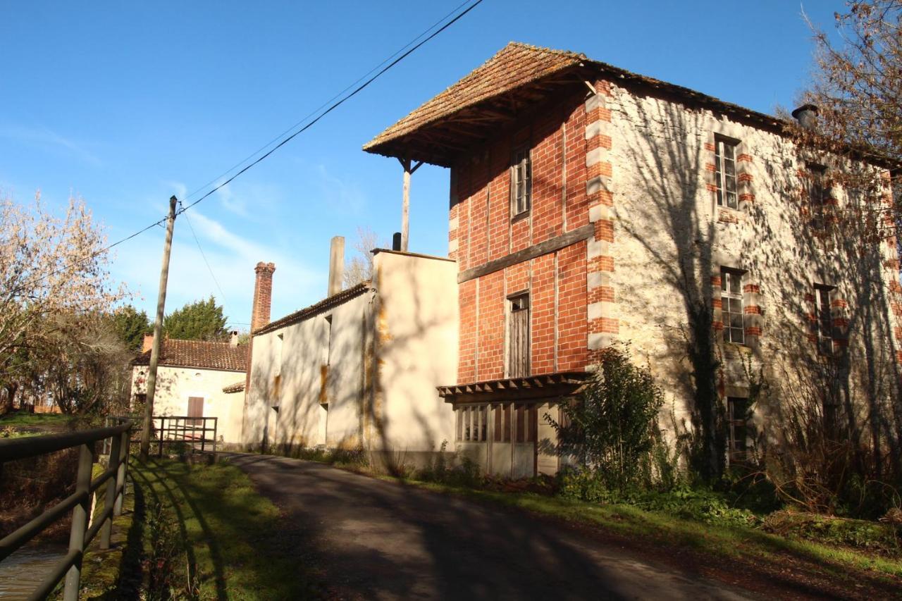 Le Moulin Scalagrand Bed & Breakfast Mazieres  ภายนอก รูปภาพ